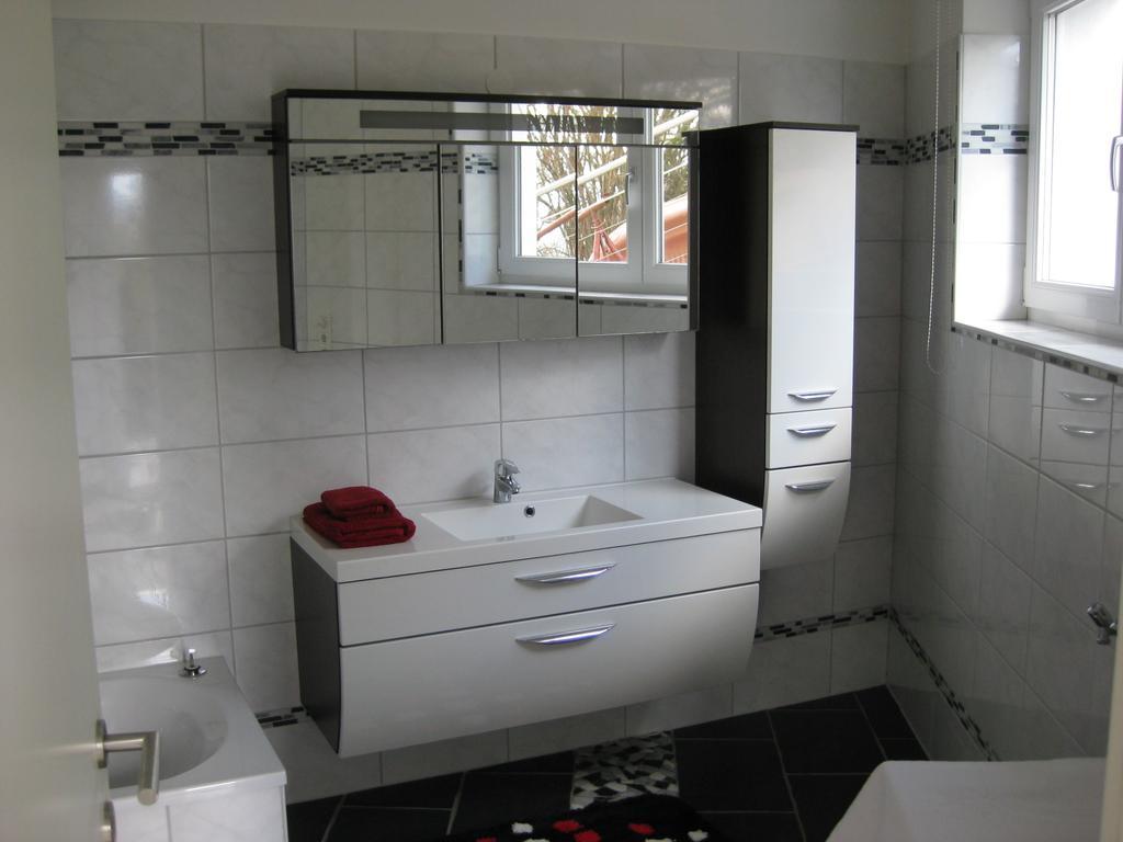 Topwohnung 45M2 Oder Weisses Zimmer 15 M2 - Naehe Gruenberg Гмунден Номер фото